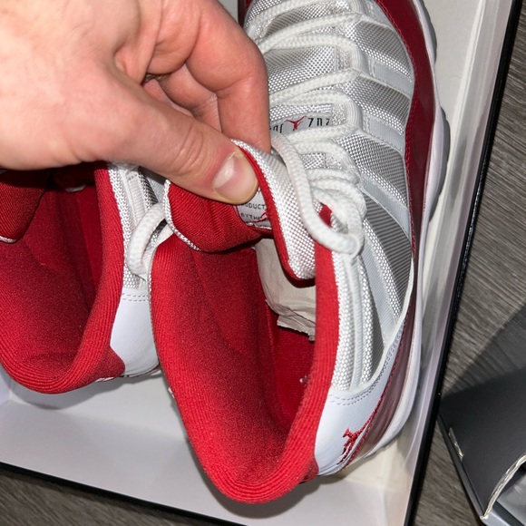 Men’s Air Jordan 11 Retro “Cherry” Size 11.5 - Picture 11 of 13
